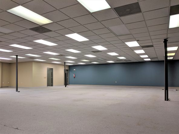 901 West Main Street, El Paso, IL 61738